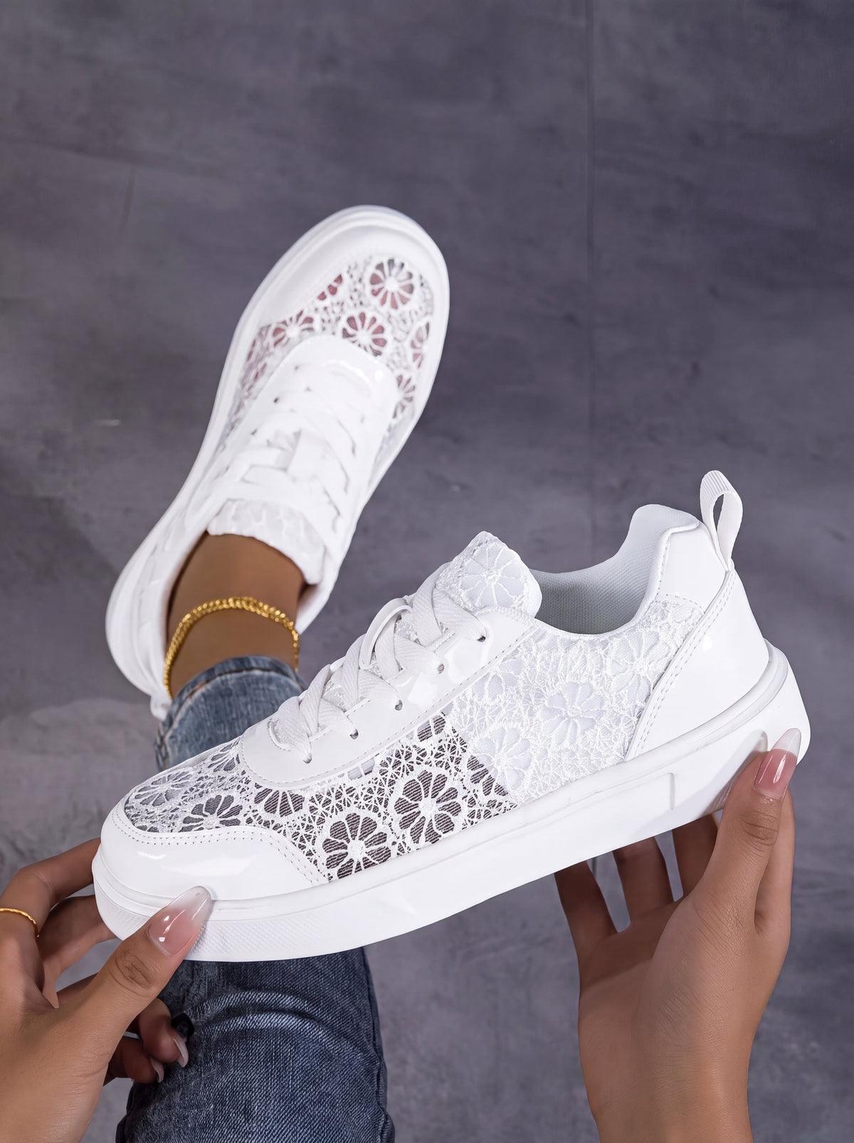 Alva | Bekväma sneakers med blommig spets