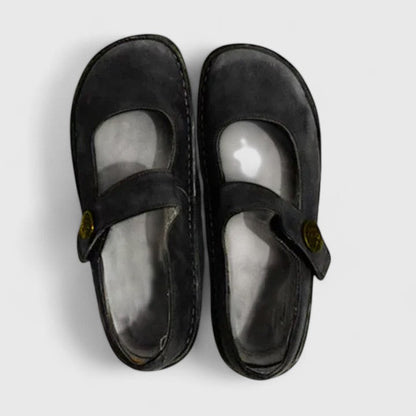 Hedwig | Mary Jane Skor